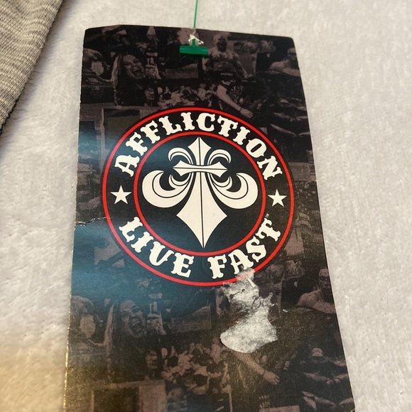 NWT AFFLICTION Size L Gray Short Sleeve Shirt Cut Out Neckline MSRP $54 - Picture 8 of 15